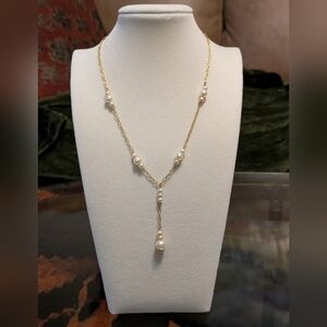 Vintage Gold Tone and Faux Pearl Necklace